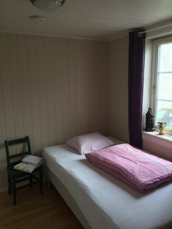 Mandal Privat Rom Og Husutleie Exterior photo